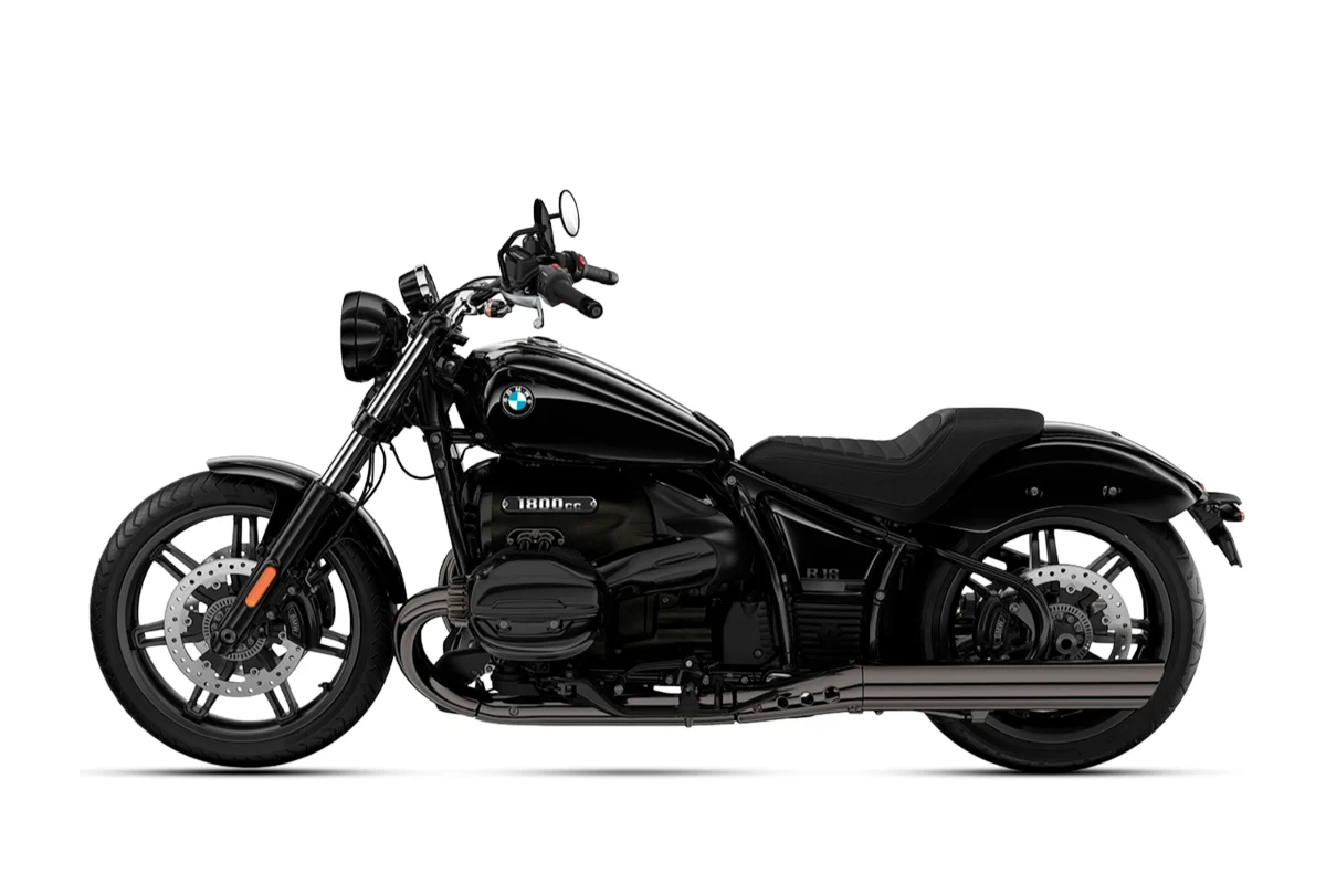 BMW R 18, Blackstorm metallic: Blacked Out