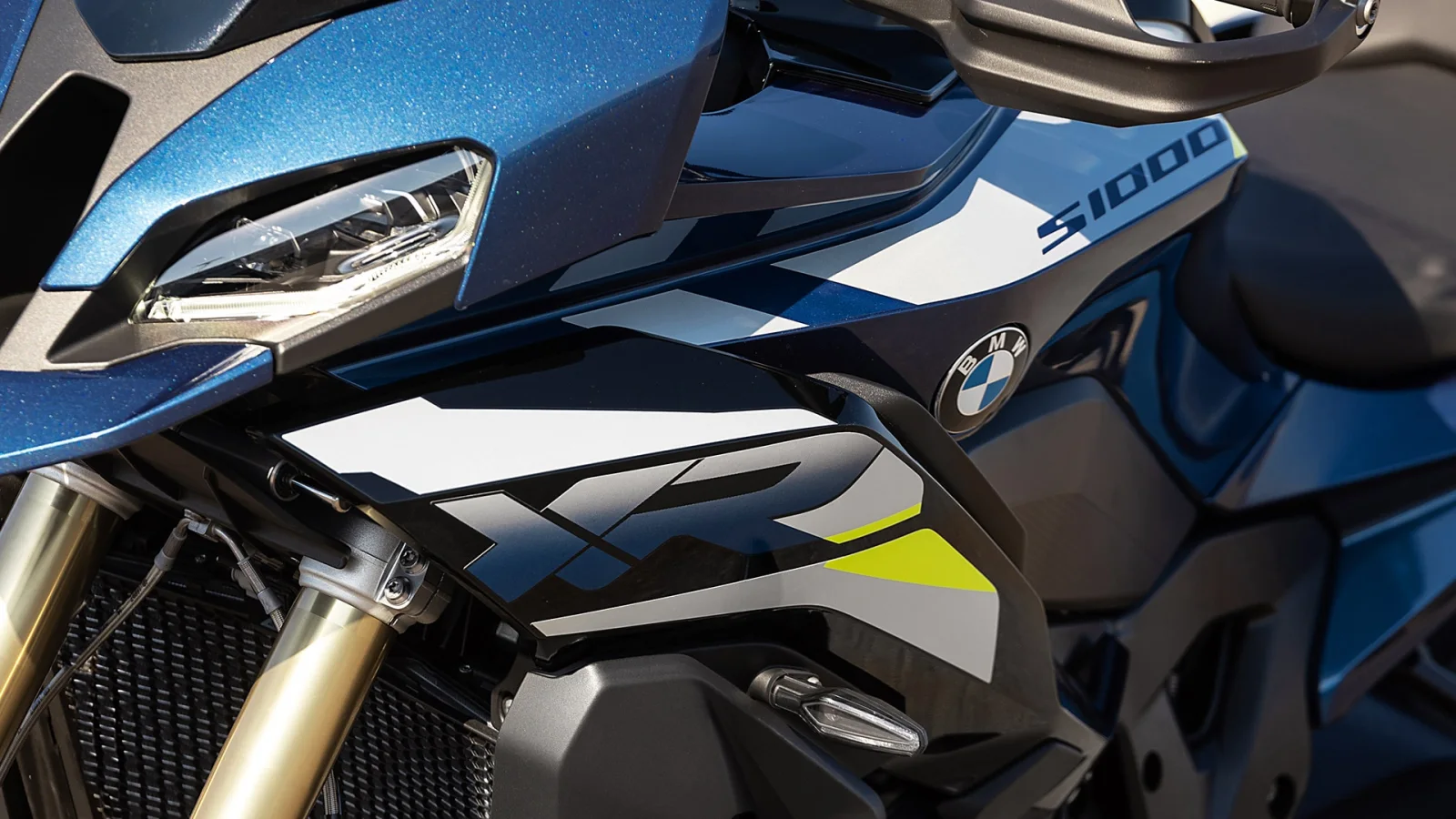 BMW S 1000 XR — технологии