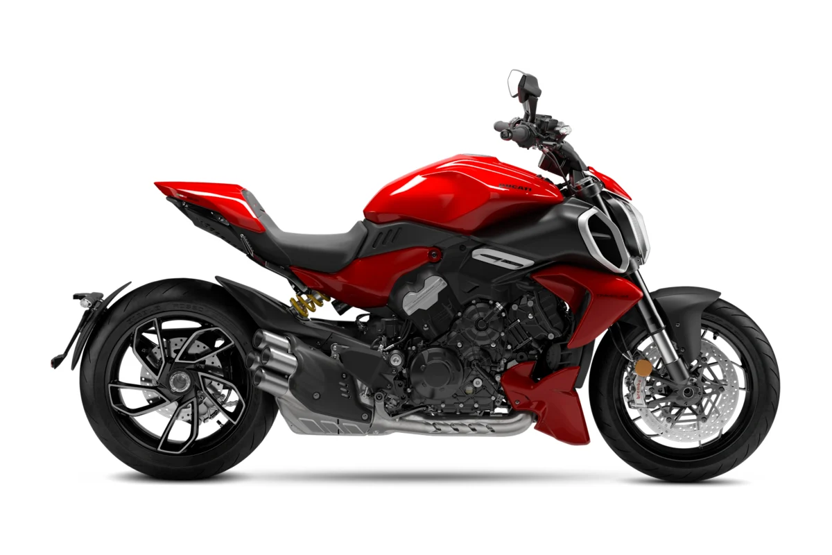 Ducati Diavel V4, Red