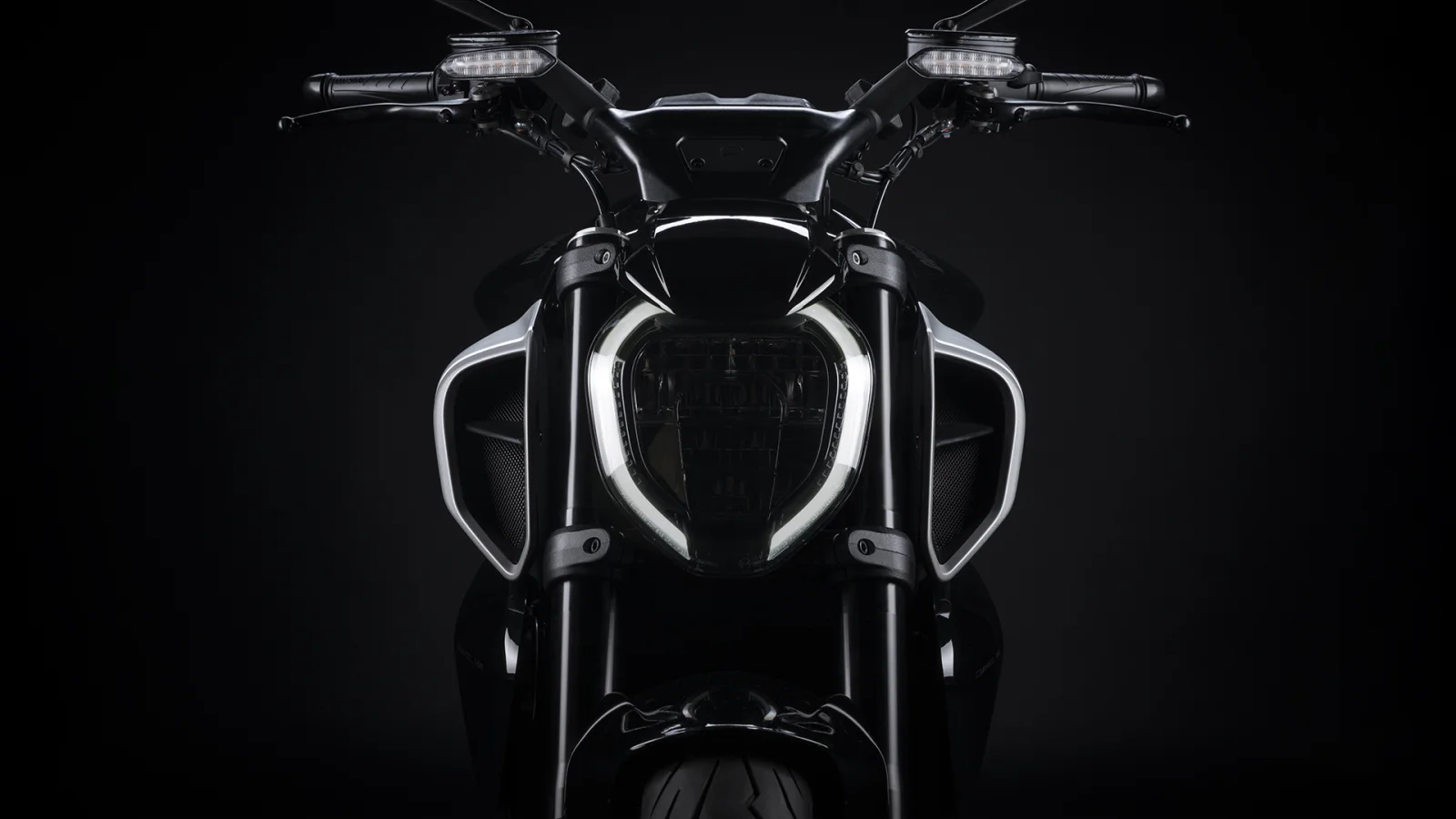 Ducati Diavel V4 — дизайн