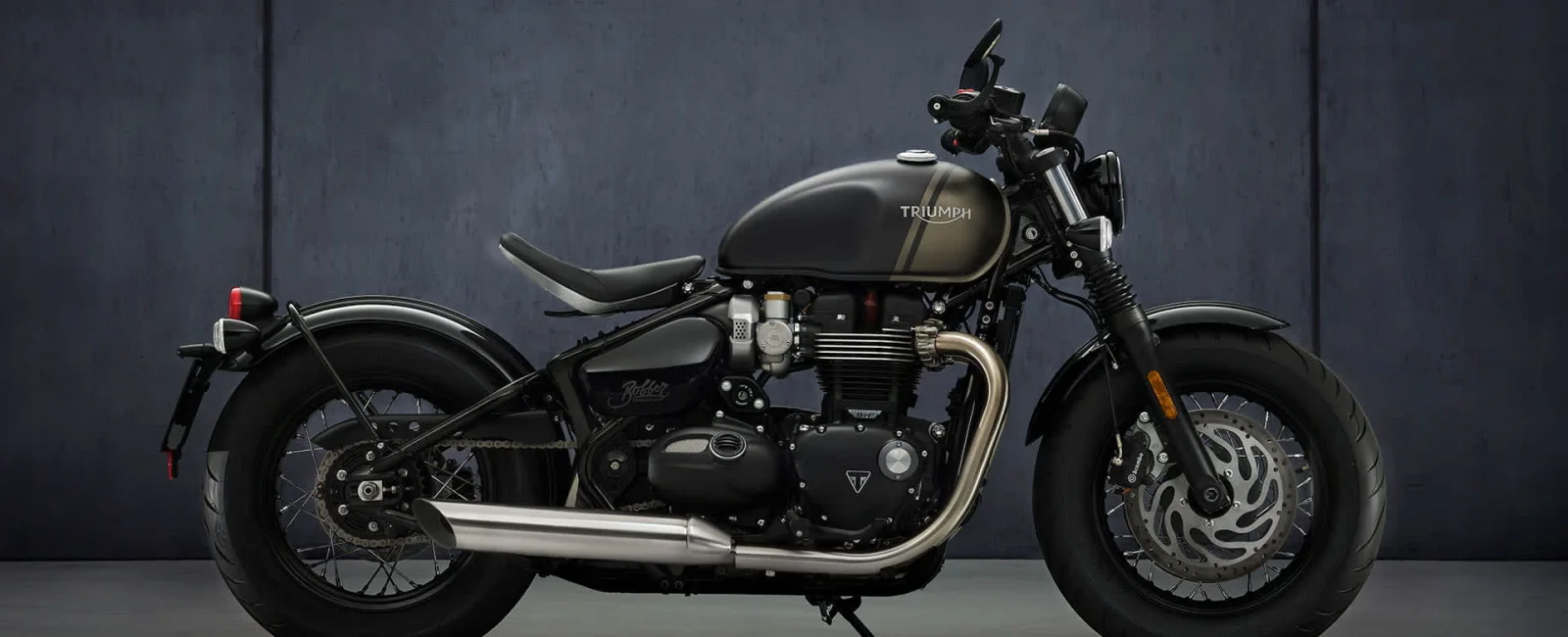 Triumph BONNEVILLE BOBBER — баланс