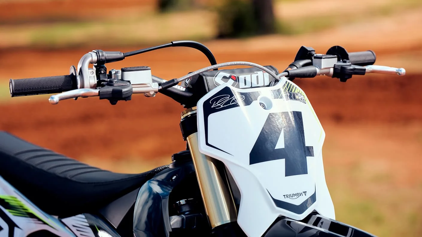 Triumph TF 450-RC EDITION — дизайн