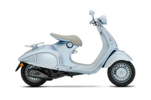 Vespa 946 Snake 150