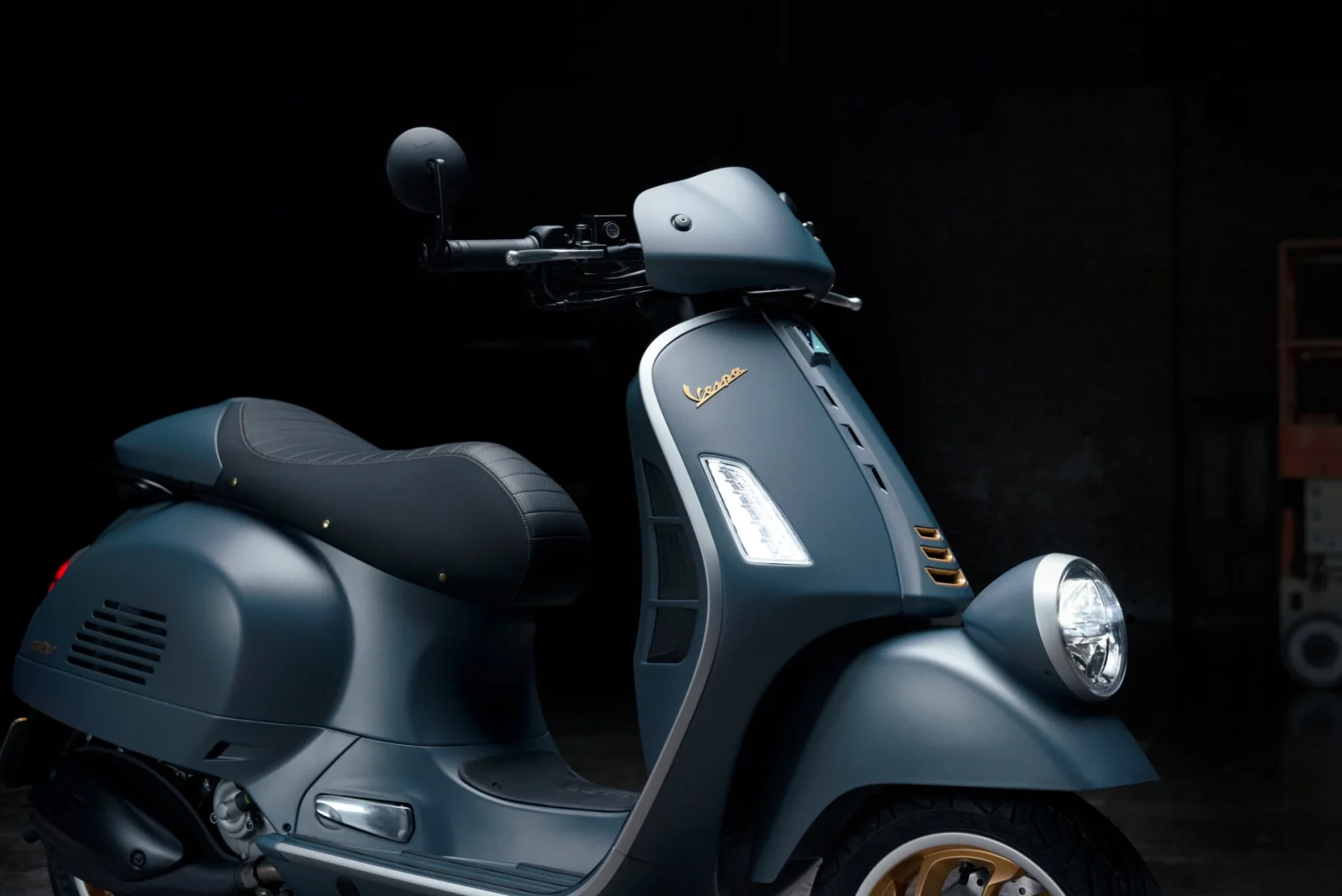 Vespa GTV Officina 8 310 — дизайн