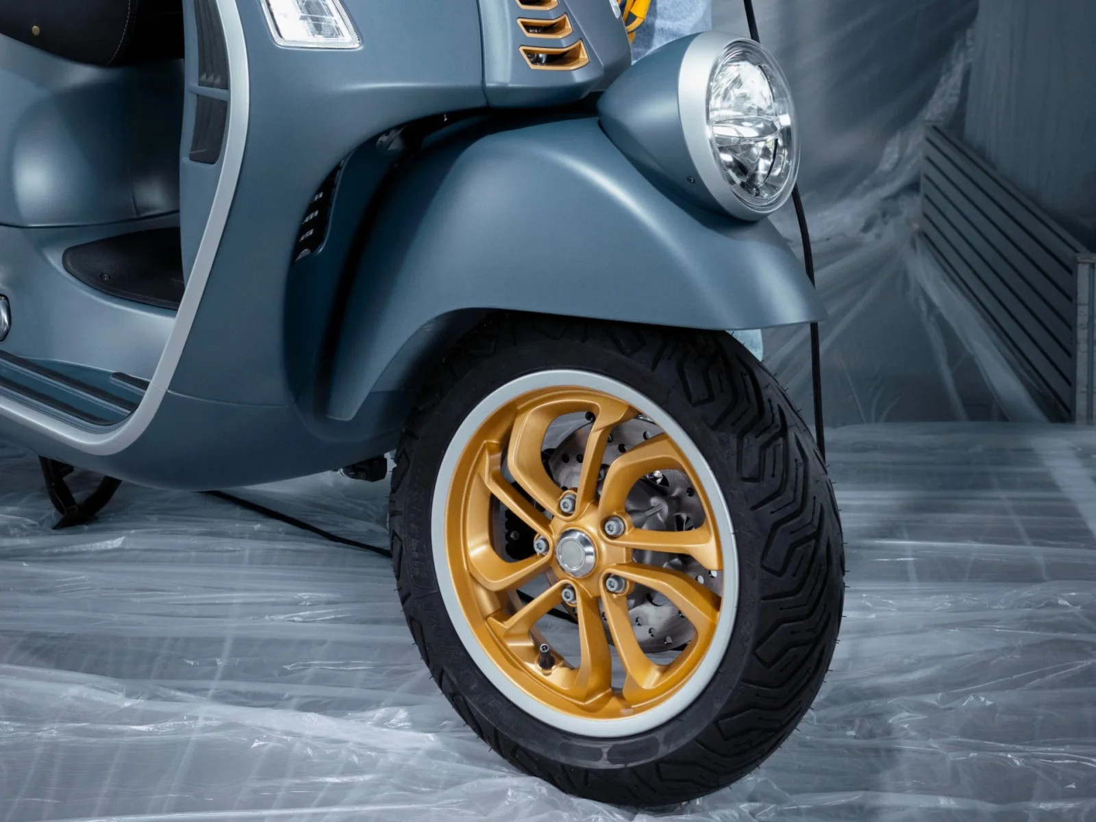 Vespa GTV Officina 8 310 — баланс