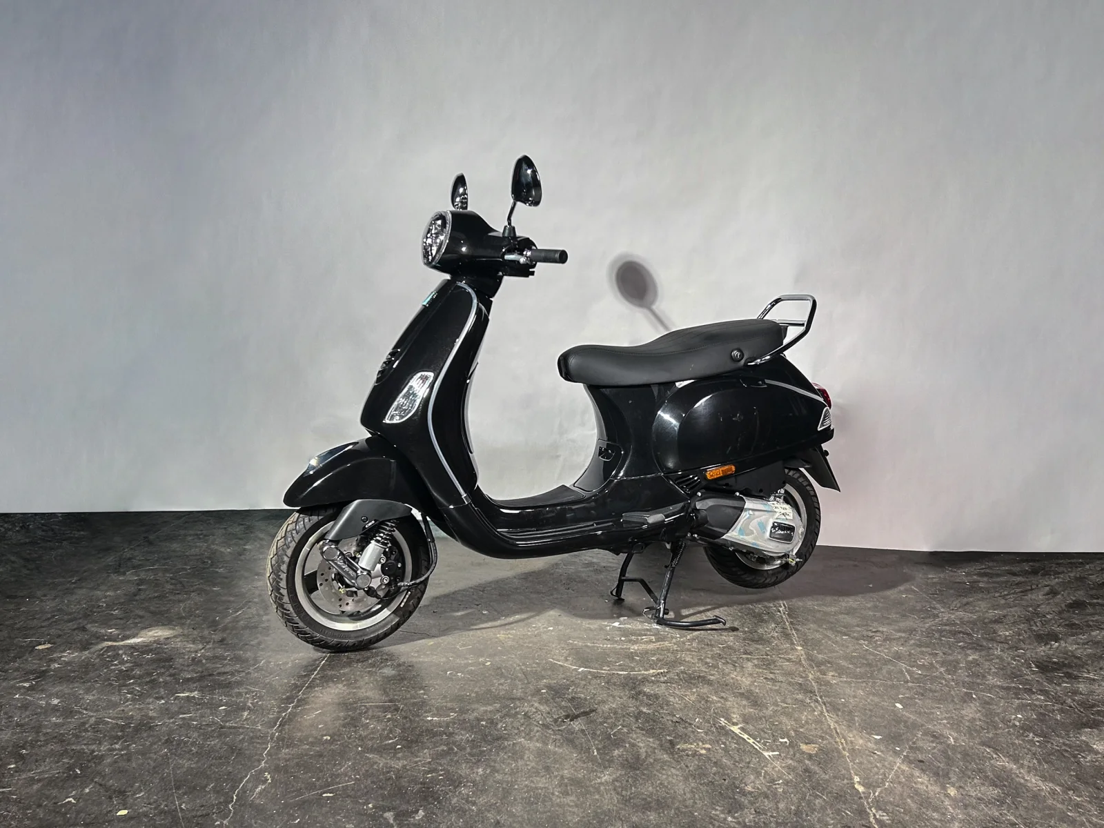 Vespa VXL 150, Nero Black